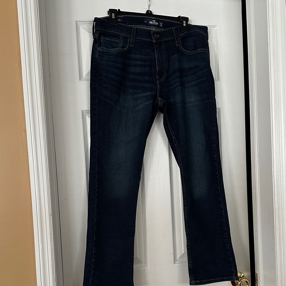 Hollister Men's Dark Blue Bootcut Jeans